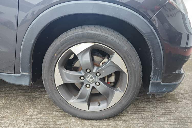 Used Honda Vezel 2015 1.8L CVT 2WD Luxury Model Right Front Wheel Hub