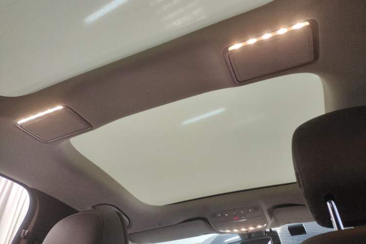 Used Mercedes-Benz E-Class 2023 E 300 L Stylish Model Headliner