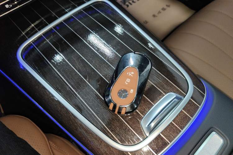 Used Mercedes-Benz E-Class 2025 Facelift E 300 L Luxury Edition