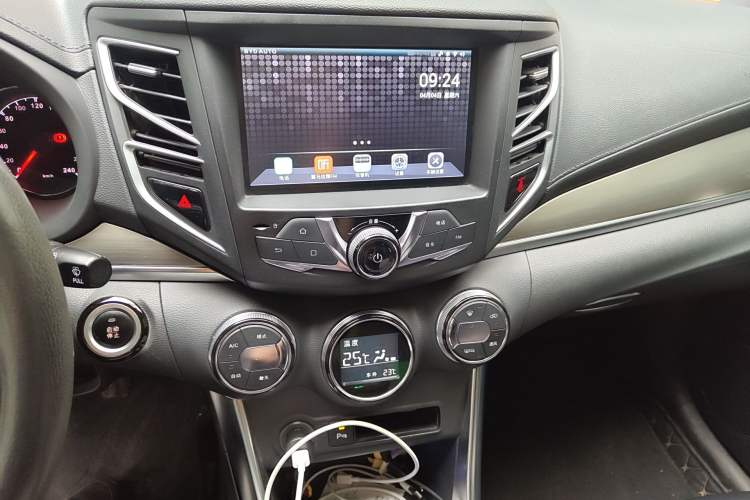 Used BYD Song 2016 GaiShi Edition 1.5TI Manual Elite Model
