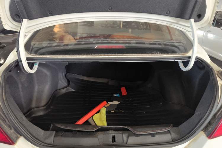 Used Geely Auto Emgrand 2017 Sedan Million Edition 1.5L Manual - Upward Version