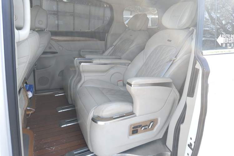 Used Buick GL8 2018 ES 28T Comfort Model China VI Standard