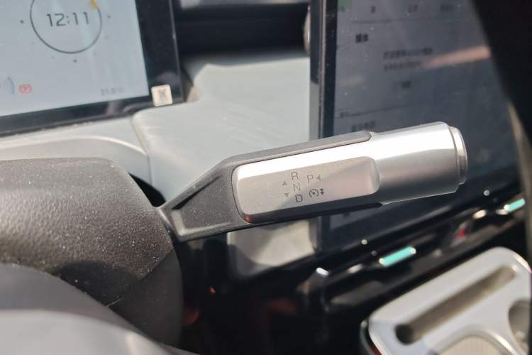 Used AION Y 2023 Plus 610 Smart Edition Ternary Lithium Gear Lever