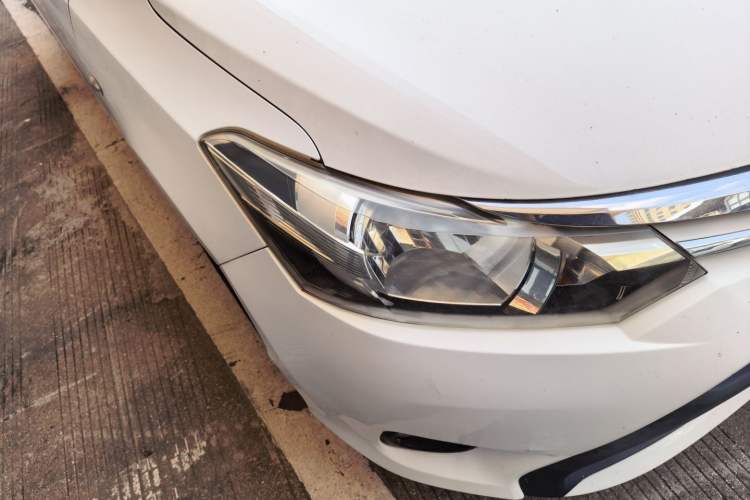 Used Toyota Vios 2014 1.5L Automatic ZhiShang Edition Right Front Headlight