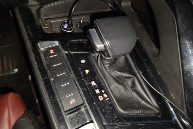 Used FORTHING T5 2018 300T DCT Smart Version