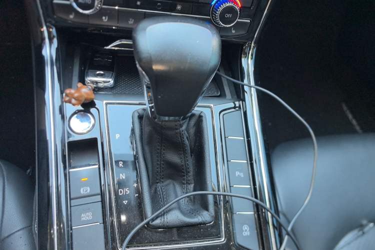 Used Volkswagen Phideon 2018 Revised Version 380TSI Two-Wheel Drive Business Edition
