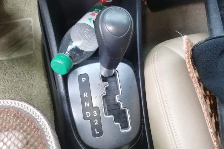 Used Kia K2 2012 Sedan 1.4L Automatic GLS Commemorative Edition
