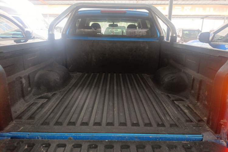 Used Zxauto Terralord 2021 2.5T Passenger Diesel Two-Wheel-Drive Luxury Big Double
