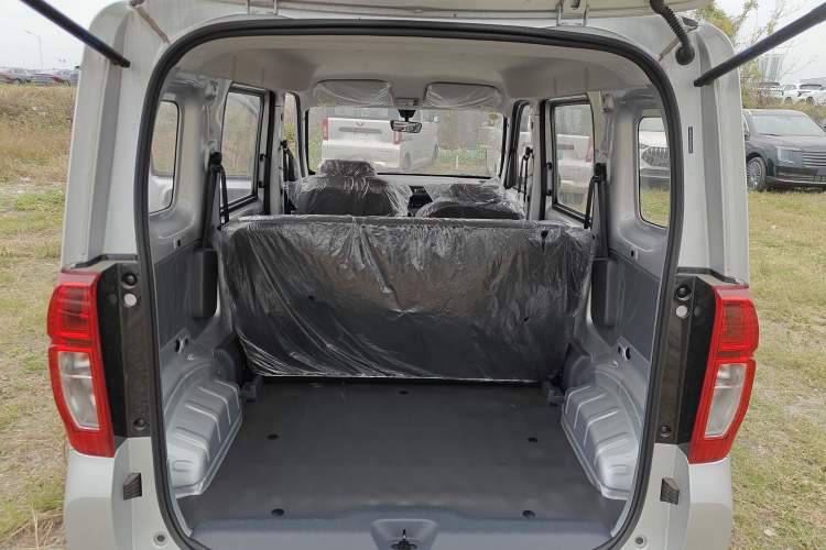 Used Wuling Zhiguang New Energy 2025 Comfort Model