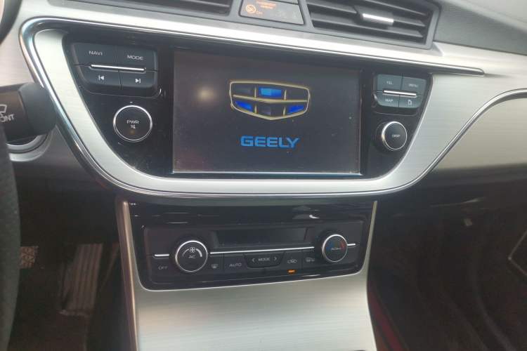 Used Geely Auto Emgrand GL 2017 1.8L Manual Elite Model
