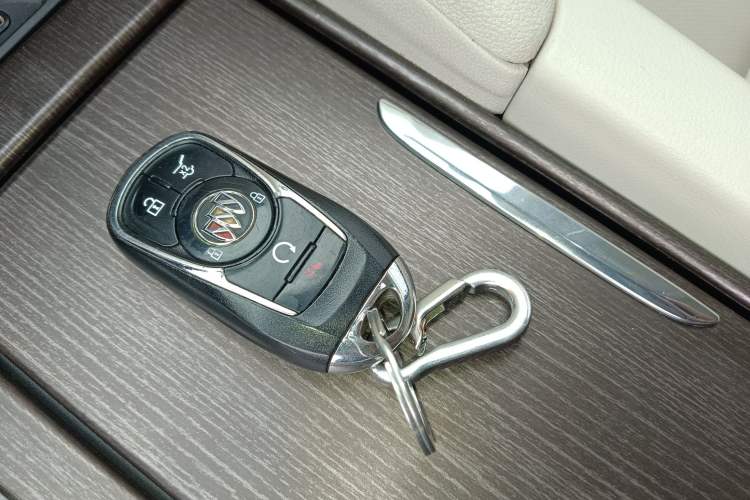 Used Buick Enclave 2020 28T All-Wheel Drive Avenir Interior 1