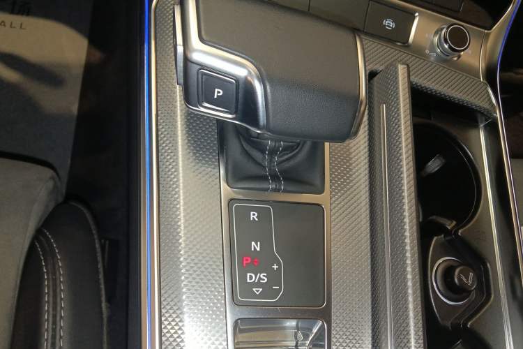 Used Audi A6L 2022 45 TFSI quattro Prestige Dynamic Edition Gear Lever