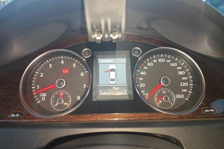 Used Volkswagen Magotan 2013 3.0 FSI Flagship Model Instrument Cluster