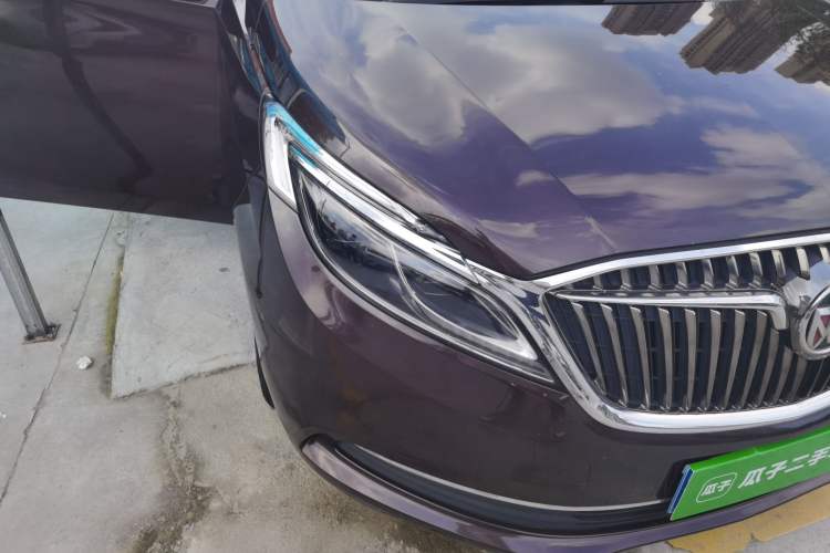 Used Buick GL8 2018 ES 28T Premium Model China VI Standard
