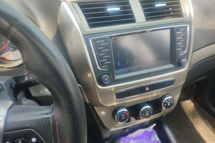 Used Geely Auto GX7 2015 Classic Edition 1.8L Manual Elite Model China V Standard