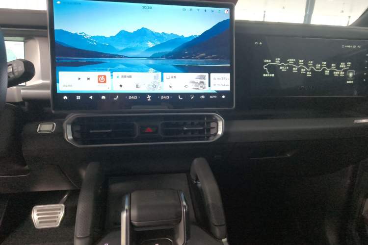 Used JETOUR Traveler 2023 2.0T All-Wheel Drive CrossPRO+
