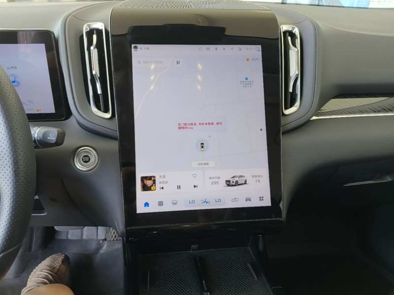 Used Hongqi HS3 PHEV 2025 Model 117km Jingwei Edition — 14
