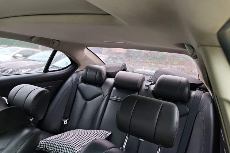 Used CHANGAN Raeton 2014 1.8T Automatic Prestige Anniversary Edition China IV Standard