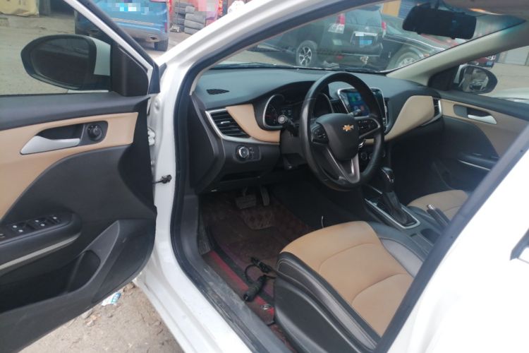 Used Chevrolet Monza 2022 320 Automatic Enjoyment Sunroof Version Driver Seat