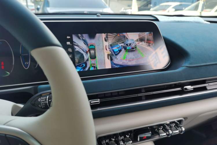 Used ORA Good Cat 2021 500km Long-Range Poseidon Edition Lithium-Ion Battery