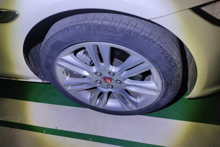 Used Jaguar XEL 2019 2.0T 200 PS Deluxe Edition
