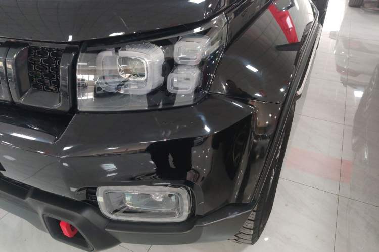 Used BAIC Off-Road BJ40 2023 2.0T Automatic Four-Wheel Drive Urban Hunter Edition Chivalrous Type
