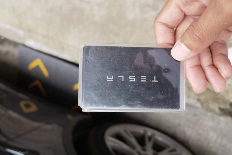 Used Tesla Model Y 2023 Long-Range All-Wheel-Drive Version
