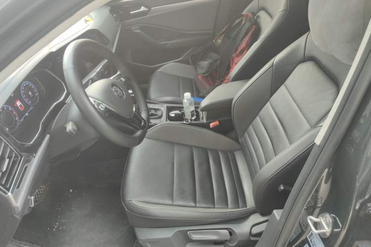 Used Volkswagen Sagitar 2020 200TSI DSG Comfort Version China VI Standard Left Front Seat