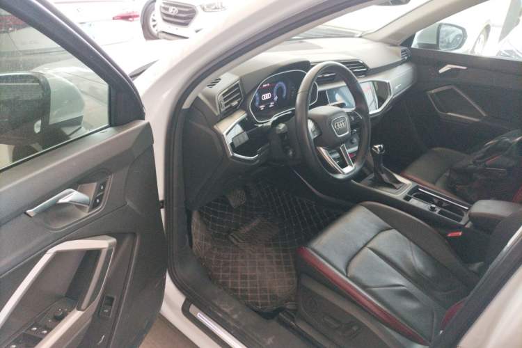 Used Audi Q3 2020 35 TFSI Fashionable and Elegant Model
