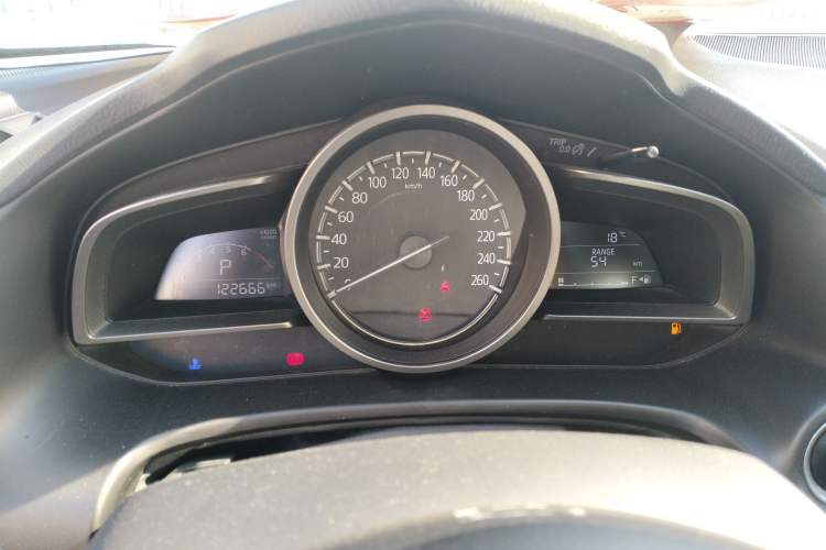 Used Mazda 3 Axela 2017 Hatchback 1.5L Automatic Luxury Model Emission Standard China V Instrument Cluster