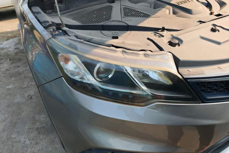 Used Soueast DX3 2016 1.5T CVT Prestige Edition Right Front Headlight