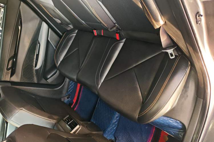 Used Changan UNI-V 2023 1.5T Prestige Model
