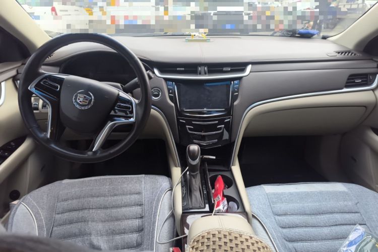 Used Cadillac XTS 2014 28T Comfort Version Center Console