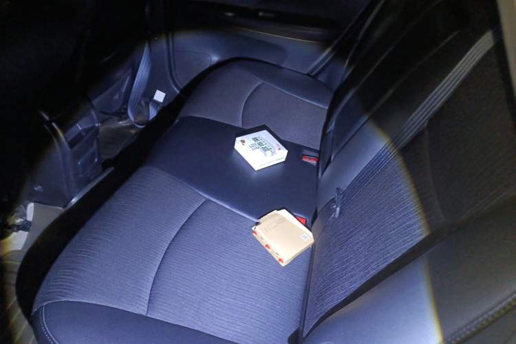 Used Nissan Tiida 2013 1.6L CVT Cool Cafe Edition