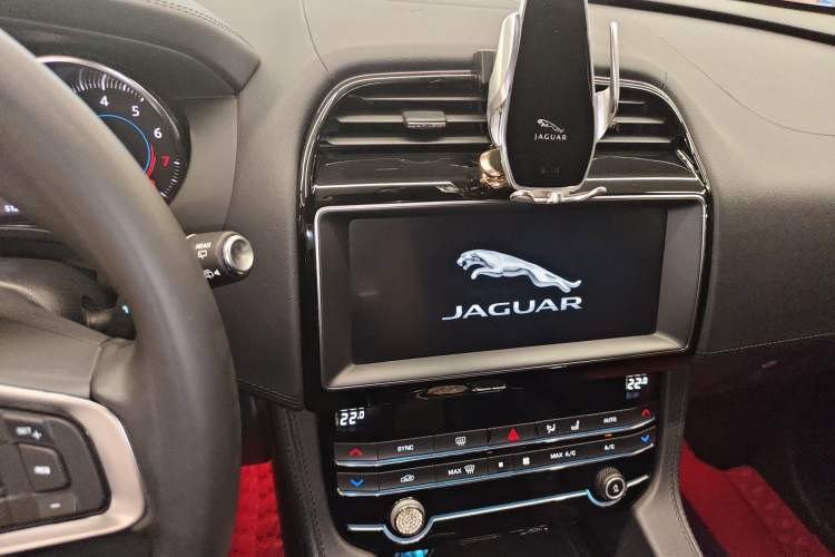 Used Jaguar F-PACE 2020 2.0T Urban Deluxe Edition
