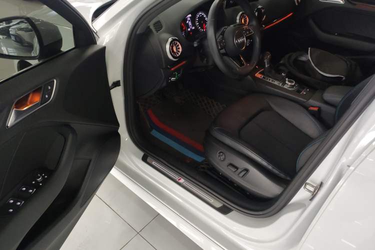 Used Audi A3 2020 Limousine 35 TFSI Fashion Edition China VI Emission Standard