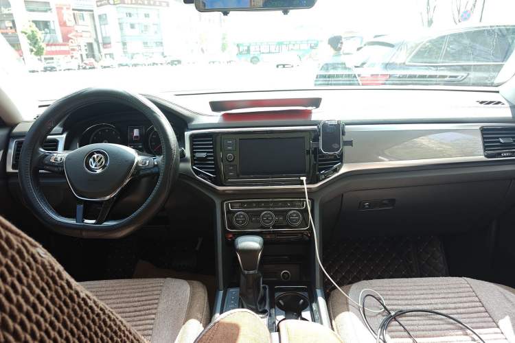 Used Volkswagen Teramont 2019 380TSI Four-Wheel Drive Luxury Version China V Standard Center Console