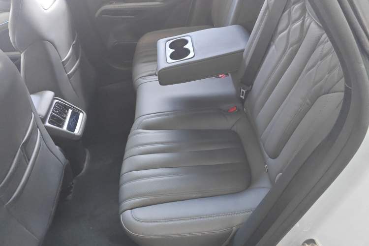 Used BYD Song L EV 2025 Intelligent Driving Version 662 km LiDAR Excellence Edition