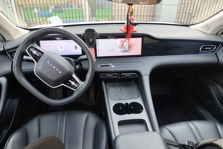 Used Roewe D7 2025 DMH 125km World Champion Edition Center Console