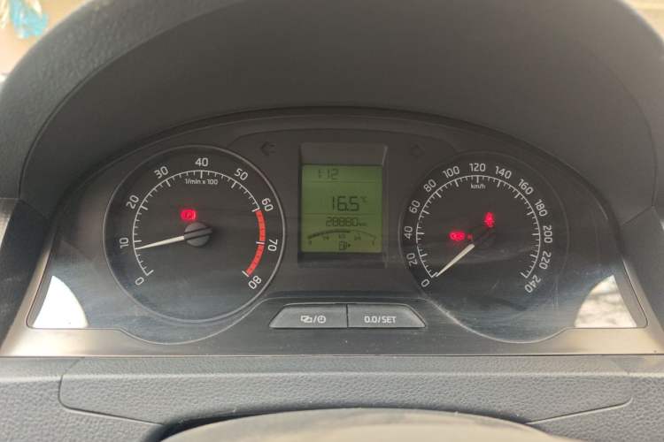 Used Skoda Rapid 2013 1.4L Manual Enjoyment Model Instrument Cluster