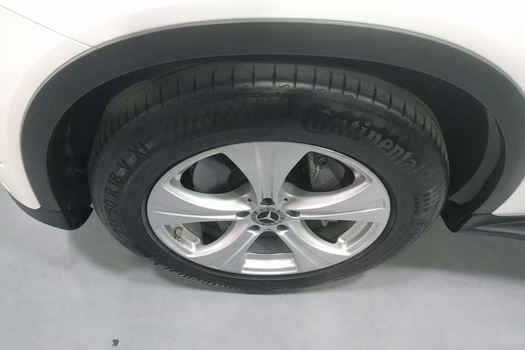 Used Mercedes-Benz GLC 2020 GLC 260 L 4MATIC Dynamic Model Left Front Wheel Hub