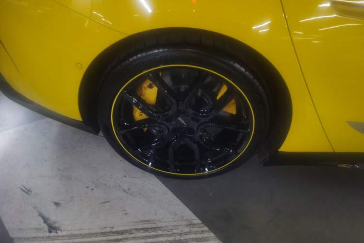 Used Xiaomi Auto SU7 Ultra 2025 Ultra Model Right Rear Wheel Hub