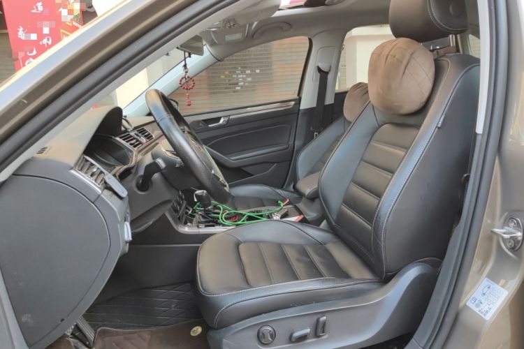 Used Volkswagen Passat 2017 330TSI DSG Luxury Edition
