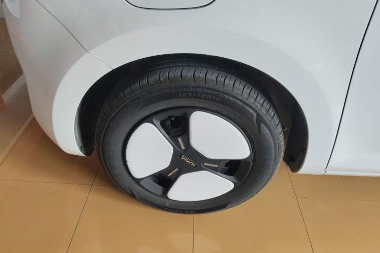Used CHANGAN NEVO Lumin 2024 130km Qingyue Version Left Front Wheel Hub