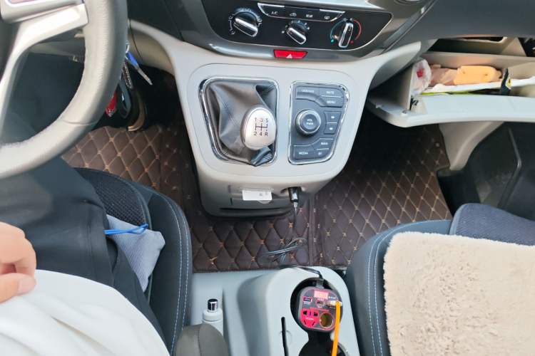 Used JAC Refine M3 2018 IKEA Edition 1.6L Luxury Smart Model
