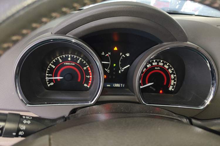 Used Toyota Highlander 2011 2.7L Two-Wheel Drive 7-Seater Luxury Navigation Edition