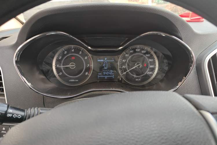 Used Baojun 560 2015 1.8L manual Comfort trim level
