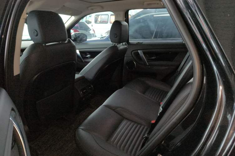 Used Land Rover Discovery Sport 2020 200 PS Family Edition Left Rear Seat