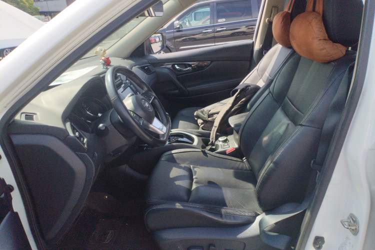 Used Nissan X-Trail 2017 2.5L CVT Luxury Edition 4WD Left Front Seat