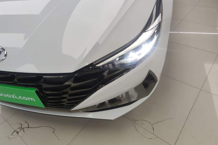 Used Hyundai Elantra 2021 1.5L CVT LUX Prestige Edition